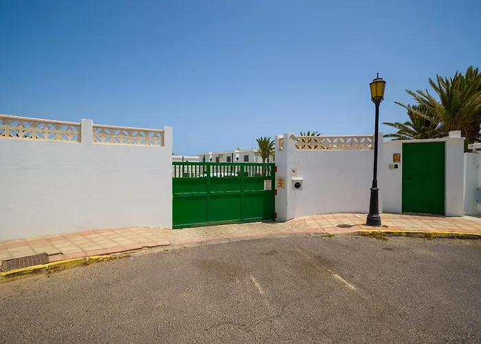 Sea Breeze Pool View & Wifi By Irent Fuerteventura アパート *